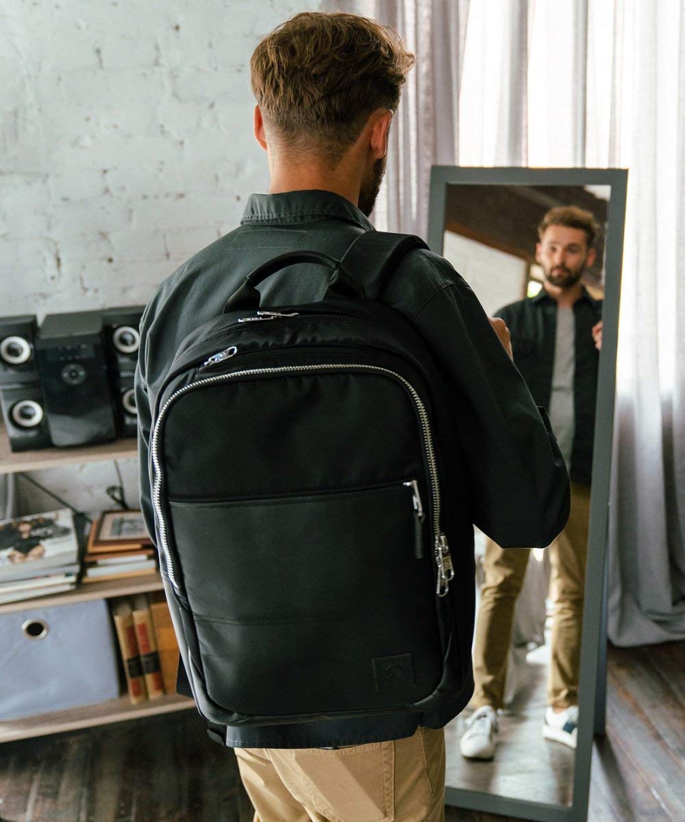 Invicta Zaino Ufficio Lavoro Biz M, Nero, Zaino In Pelle con Tasca Porta PC Portatile/Tablet e USB Plug, Tasche Multifunzione e Tasca con Organizer, Ufficio, Vaggio e Lavoro, Unisex