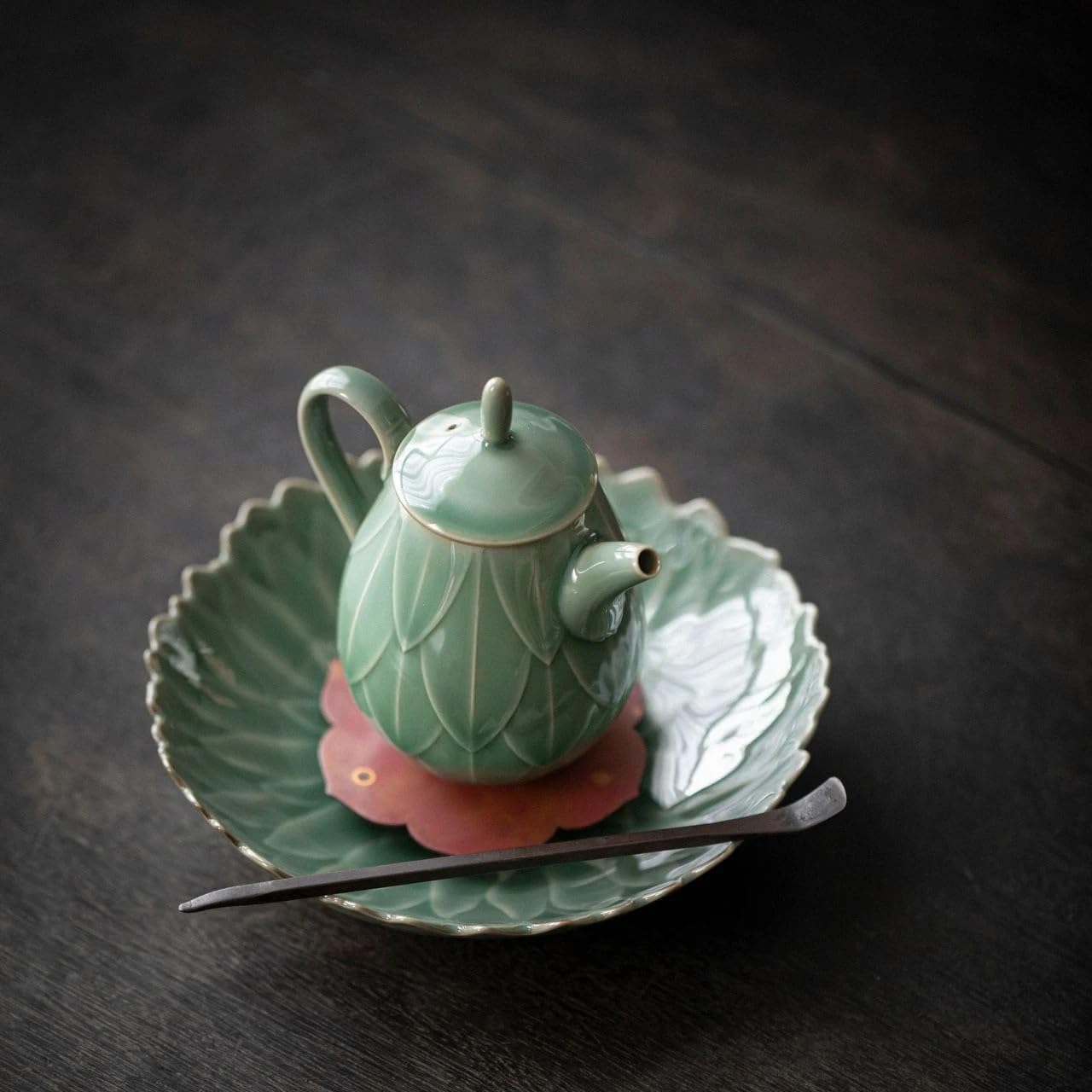 Chinesische lila Keramik-Teekanne, Kaffeekanne, Teekanne, kleine Retro-Teekanne, Teekanne für den Haushalt, Teekanne für losen Tee, Teekanne mit Jasmintee-Ei
