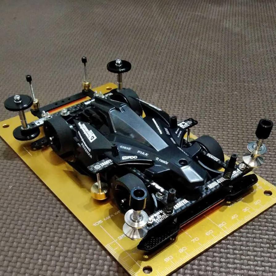 ミニ四駆　完成品　アバンテ　mk2　シロクロ ミニ四駆 完成品 アバンテ mk2 シロクロ Amazon | ミニ四駆 完成