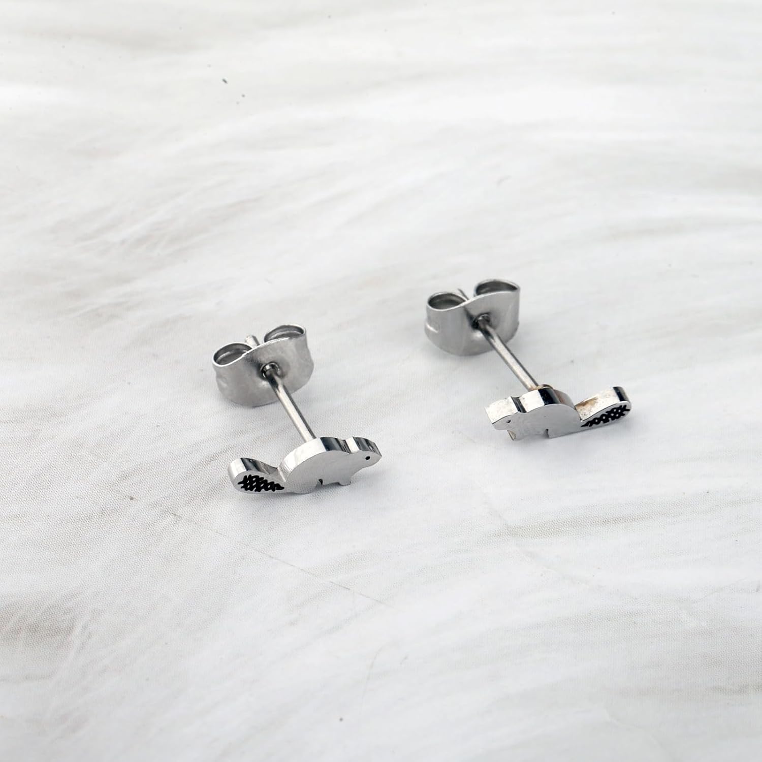 OKEYCH Beaver Lover Gift Beaver Stud Earrings Beaver Merch Who Love Beavers Jewelry