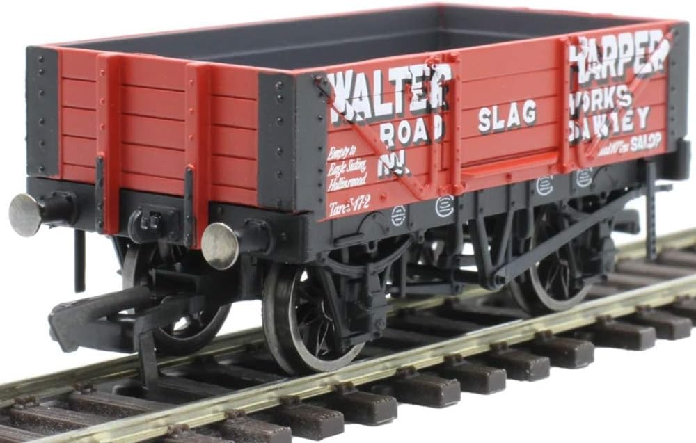 4 Plank Wagon 'Walter Harper' No.1 - Era 2