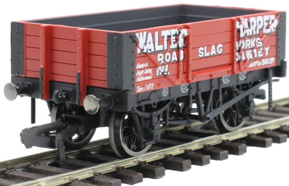 4 Plank Wagon 'Walter Harper' No.1 - Era 2