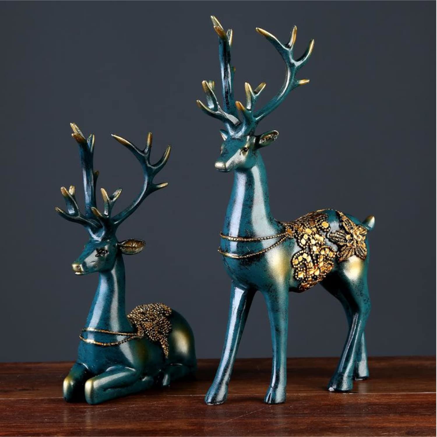 Yagzon Set of 2 Deers Car Interior Dashboard Decoration, Delicate Resin Deer Decorative Ornaments for Car Home Desk Docoration (Deer Decorations)