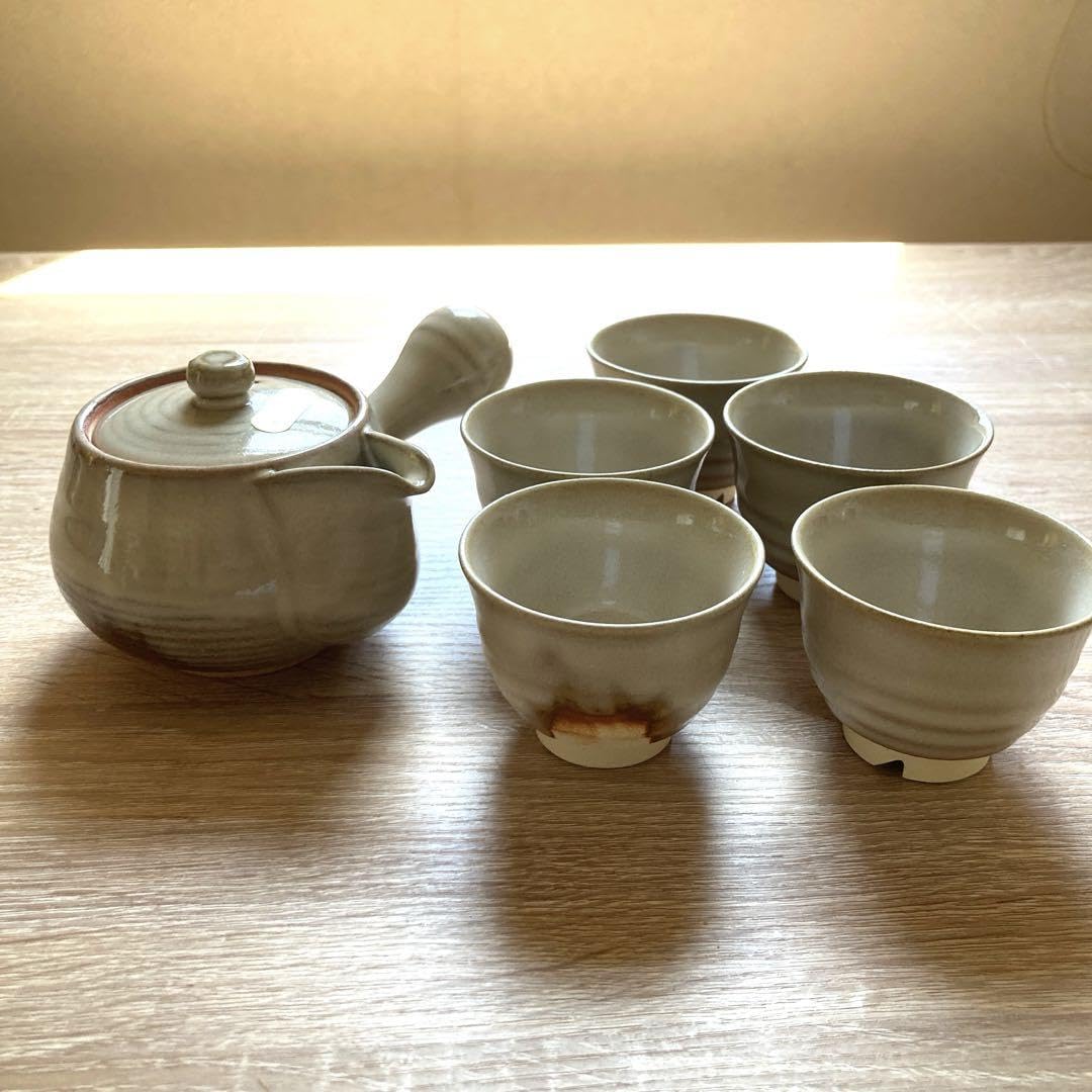 萩焼　煎茶五客揃と急須セット Amazon.co.jp: 萩焼 茶器揃え5客 天鵬山造 木箱入 急須湯呑み