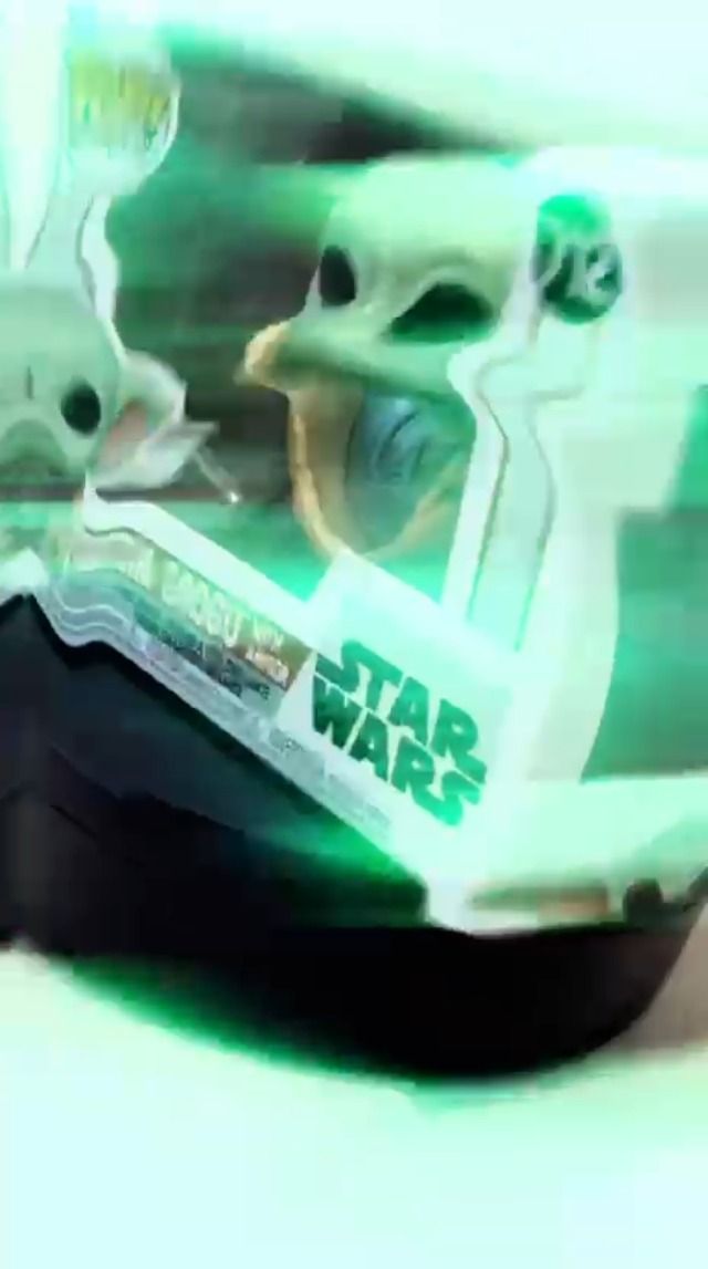 Funko Pop! Star Wars: Mando Holiday - Grogu (The Child, Baby Yoda) - The Mandalorian - Figura De Vinilo Coleccionable - Idea De Regalo- Mercancia Oficial - Juguetes Para Niños Y Adultos