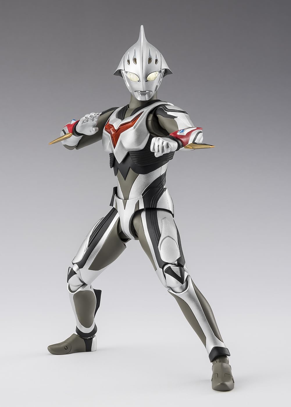 Amazon.co.jp: TAMASHII NATIONS S.H.フィギュアーツ ウルトラマン