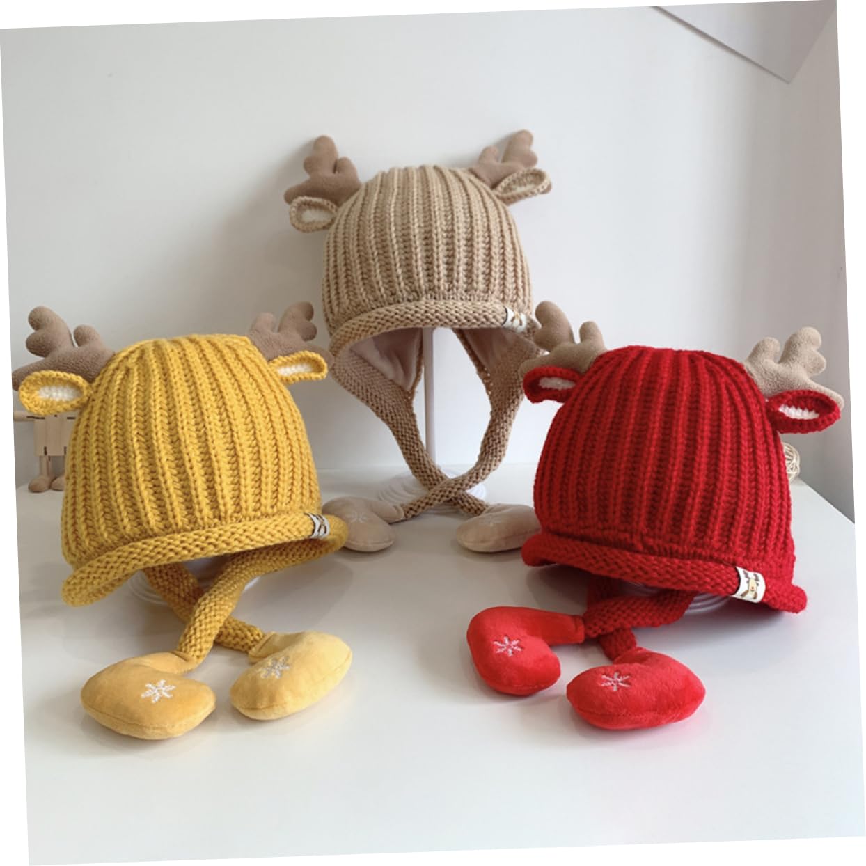 LIFKOME Sombrero Tejido Gorro Termico Gorro Bebe Gorro para bebé recién Nacido Beanie Orejeras de Bebe Sombrero de Fiesta de Navidad Gorros Tejidos Gorras de recién Nacido Acrílico Yellow