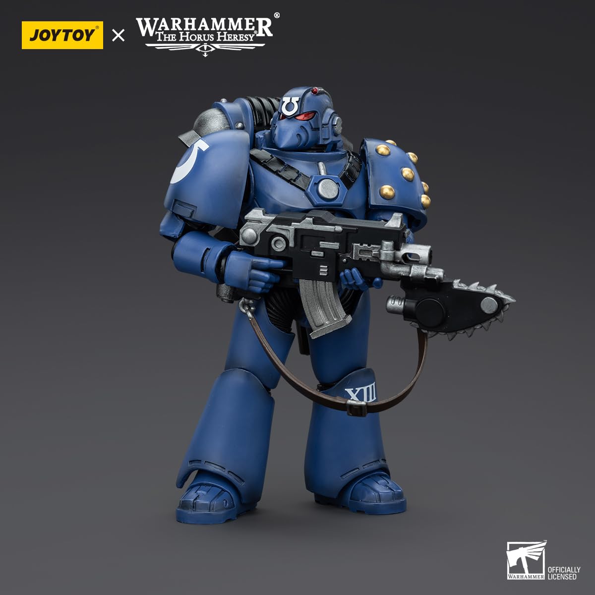 JoyToy Warhammer 40k: Ultramarines MKVI Tactical Squad Legionary with Chainblade figurka w skali 1:18