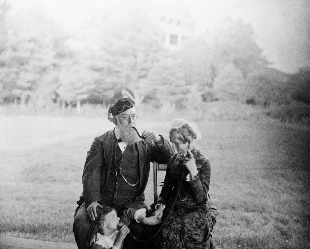 Alexander Melville Bell N(1819-1905) American (Scottish-Born) Educator Father Of Alexander Graham Bell Photographed With His Wife Eliza Grace Symonds And Their Granddaughter Elsie May Bell At Beinn Bh
