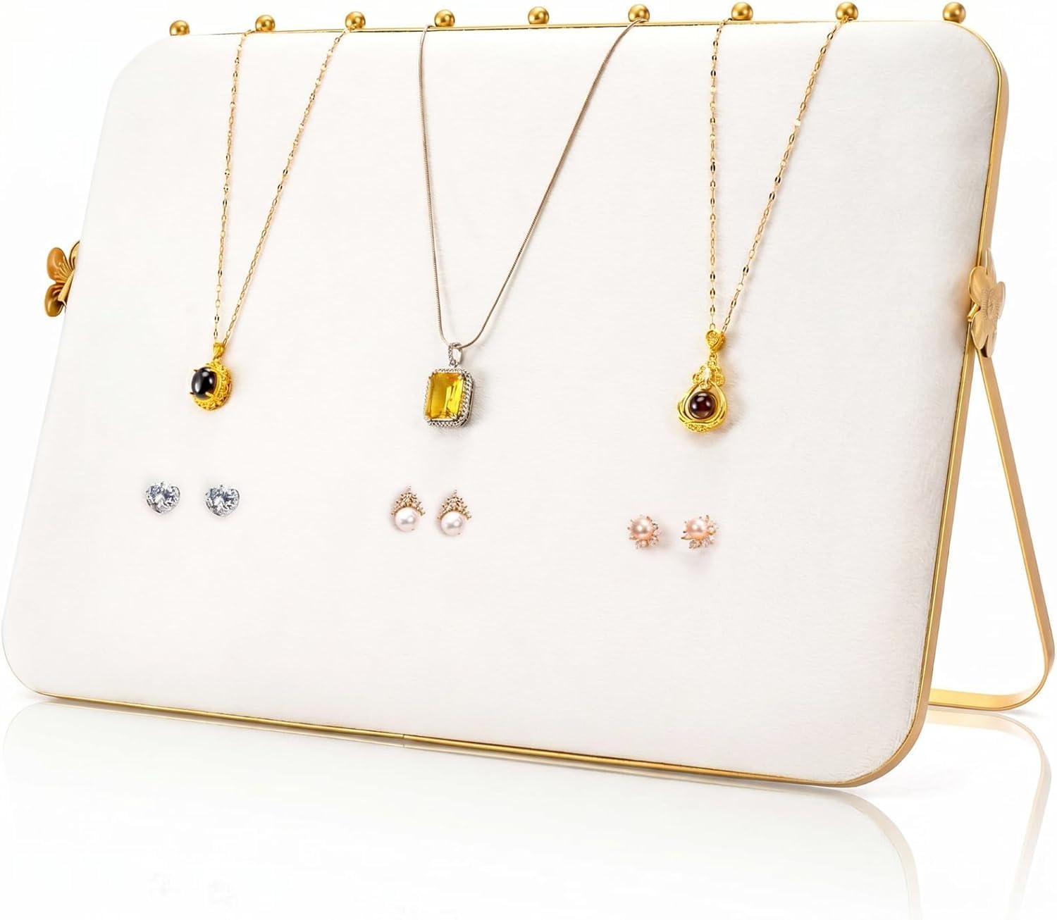 Présentoir à colliers anti-nœuds en velours beige et métal doré suspendu