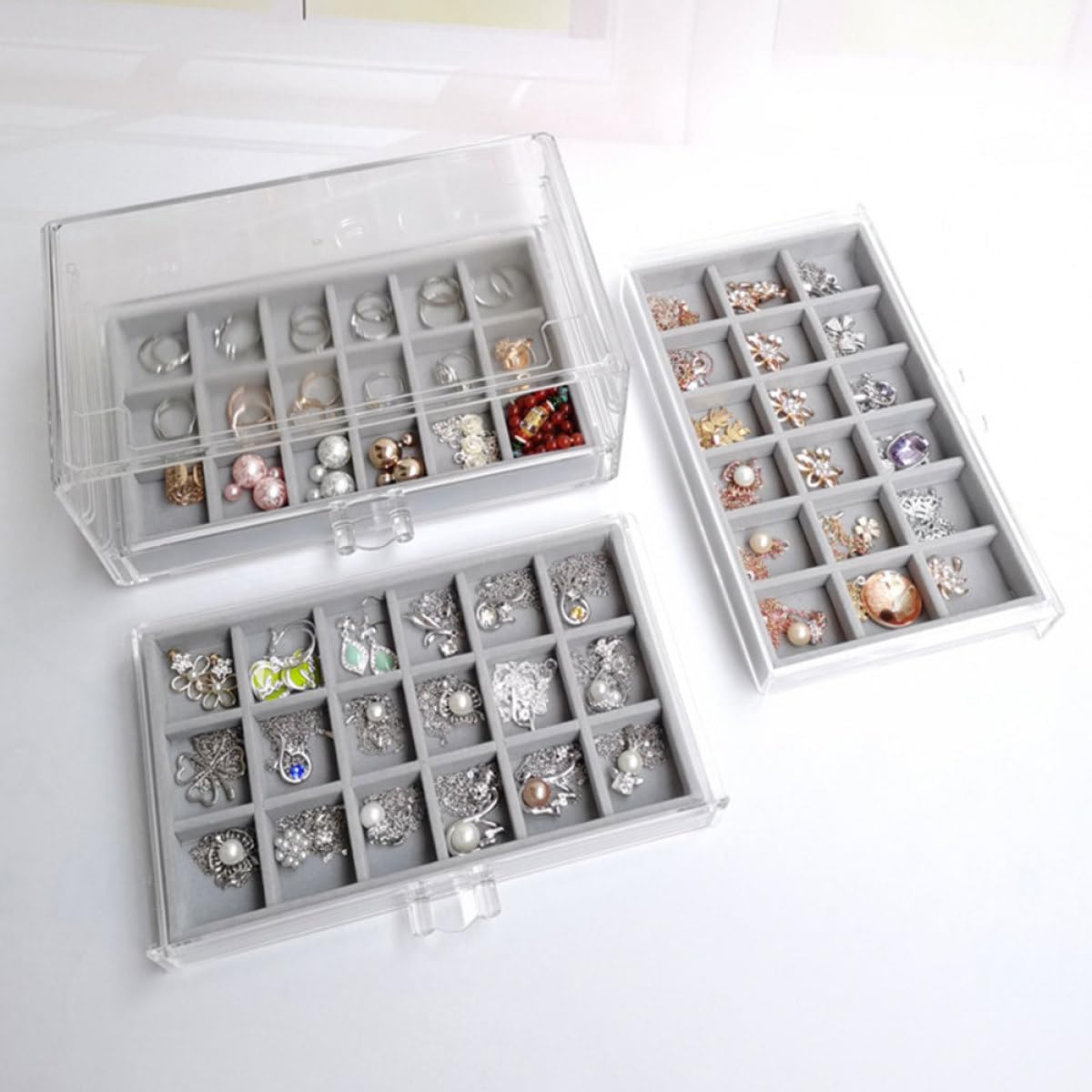 Organizador de Joyas de Acrílico Multicapa, Caja de Almacenamiento de Terciopelo Gris 3 Niveles y 54 Compartimentos, Contenedor Compacto para Collares, Pendientes y Anillos,