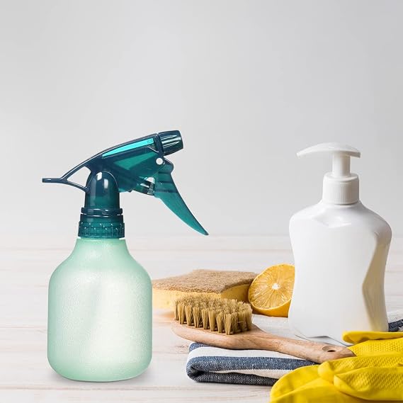 Rayson Empty Spray Bottle Refillable Container, Fine Mist Sprayer Trigger Squirt Bottle for Taming Hair, Hair styling, Watering Plants, Showering Pets (1 Pack, Green)