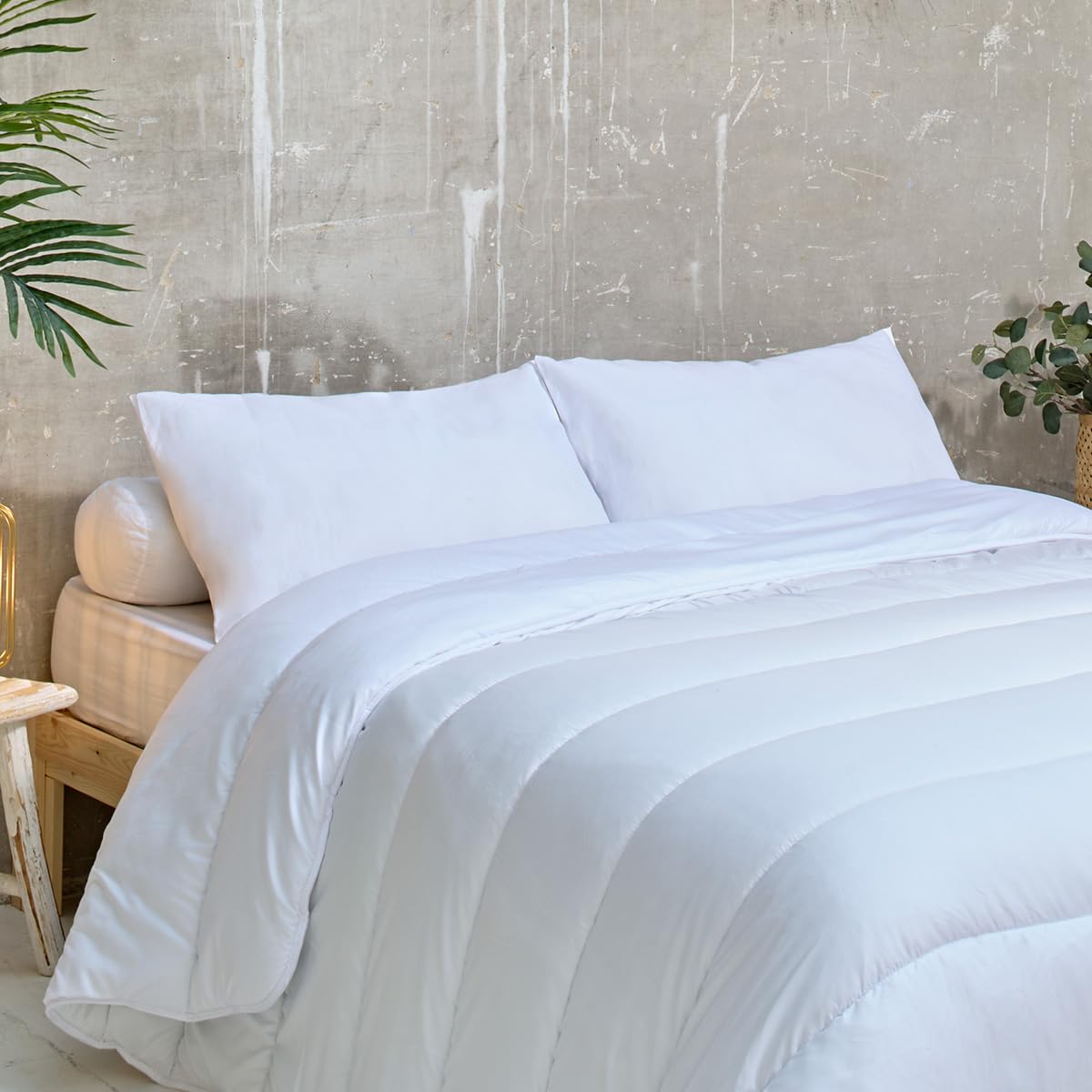 Bleu Câlin Lot de 2 Oreillers Rectangulaires Anti-Acariens, Anti bactériens, Confort moelleux, 45x70 cm, Enveloppe 100% coton, gamme Hygiène Parfaite, Blanc