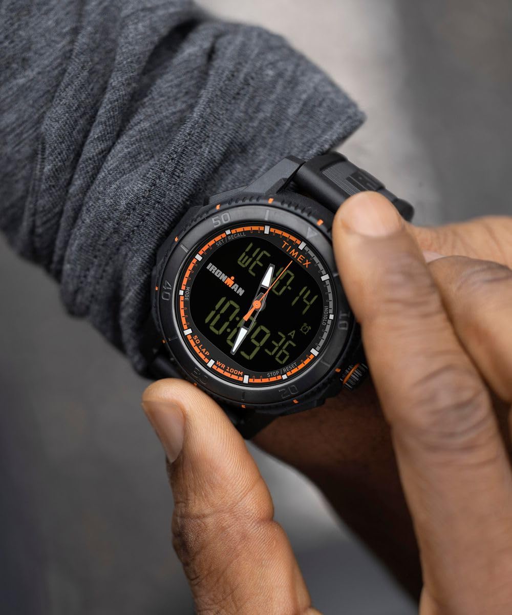 Timex Herren Digital Quarz Armbanduhr mit einem Kunststoffband Ironman Adrenaline