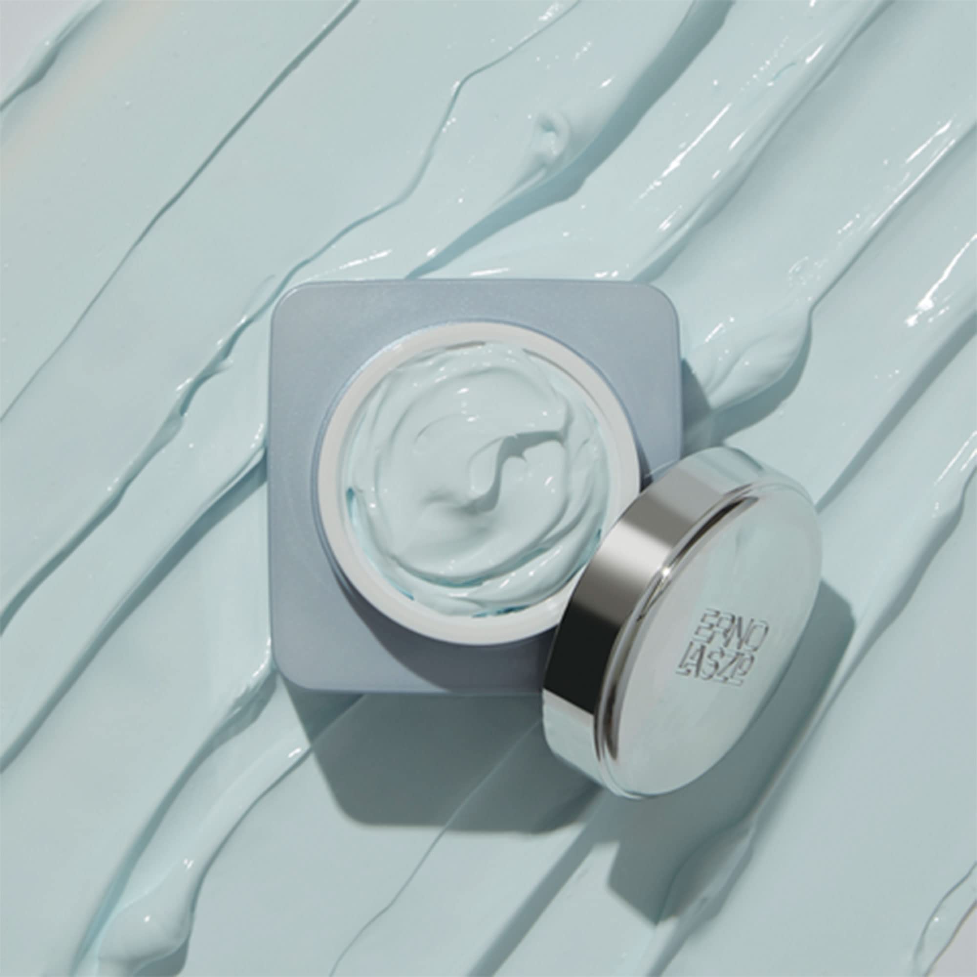 erno laszlo firmarine moisturizer