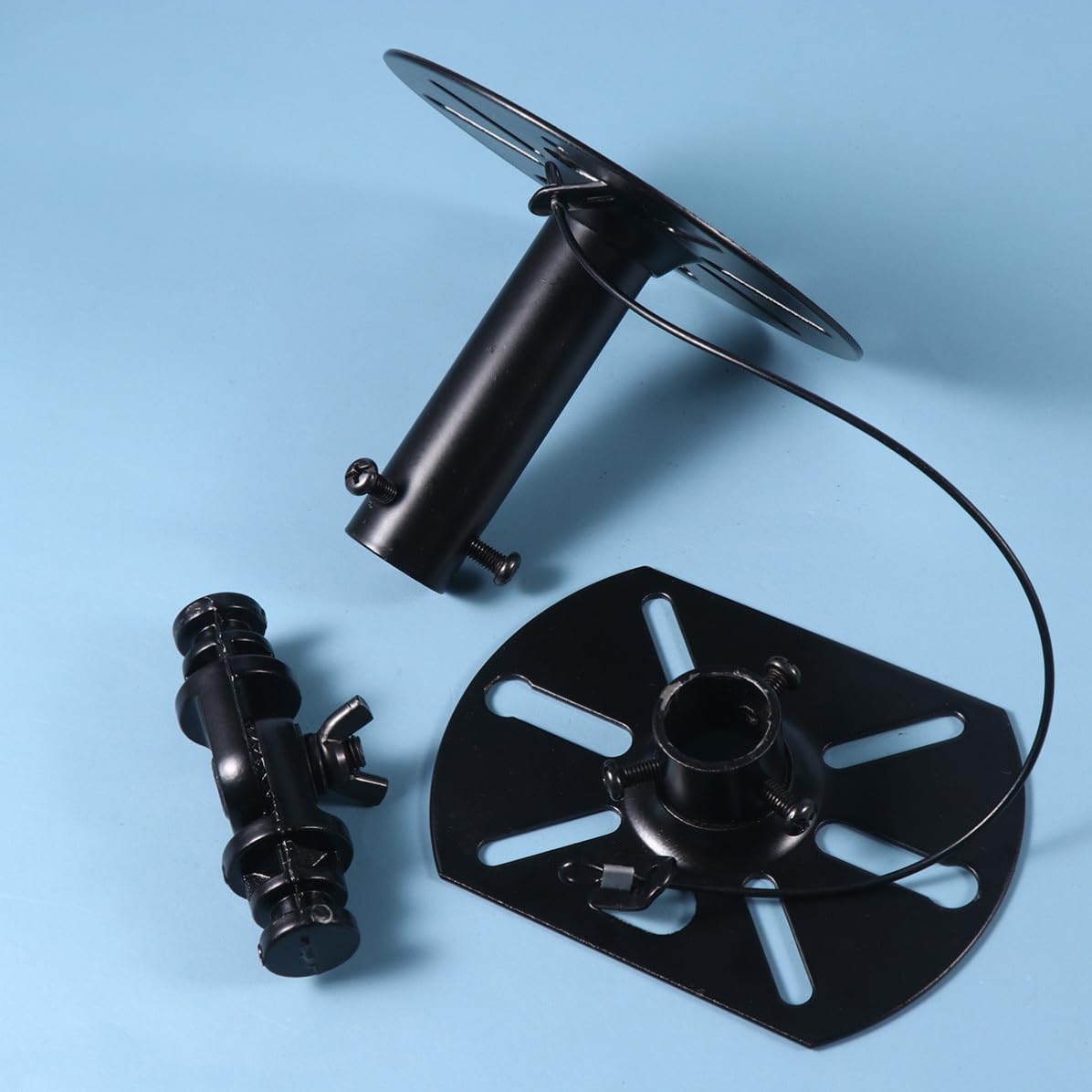 CLISPEED Support Mural pour Haut-Parleur en Acier Laminé à Froid Noir, Rotation 360°, Compatible avec Enceintes Satellites, pour Home Cinéma et Ktv, Lot de 2 Pièces
