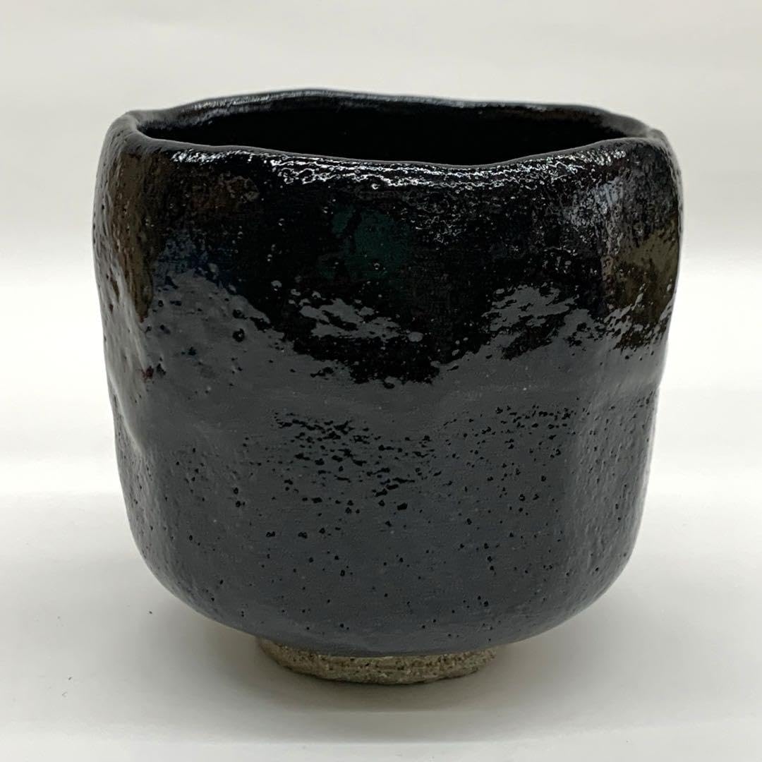 Amazon.co.jp: 筒茶碗 黒楽幕釉昭楽 共箱 : ホーム＆キッチン