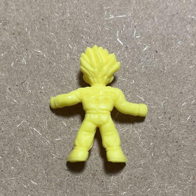 ☆消しゴム 超トランクスSP トランクスL 黄色 ドラゴンボール