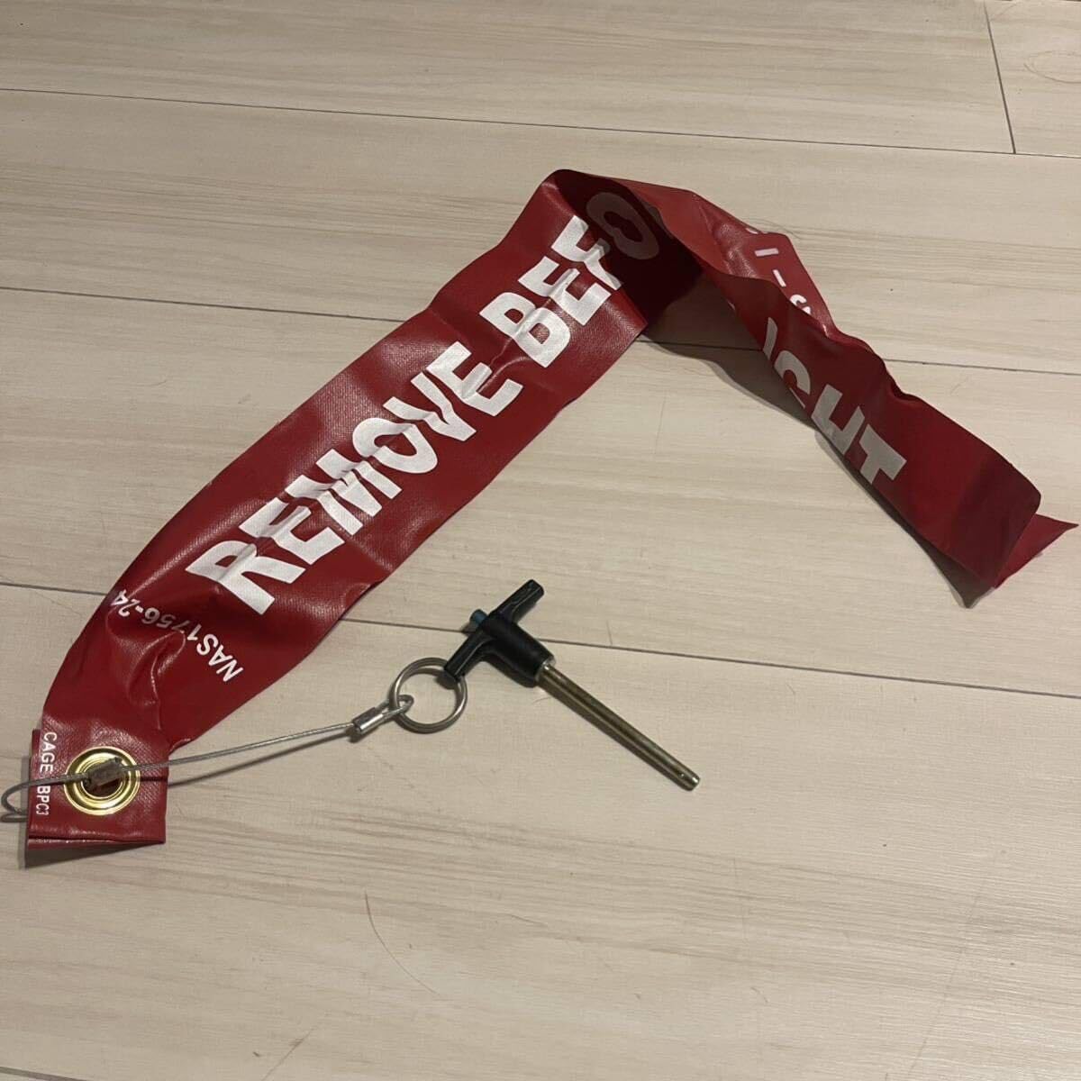 Amazon.co.jp: ボーイング B737-200 セーフティ トーイング ロック  