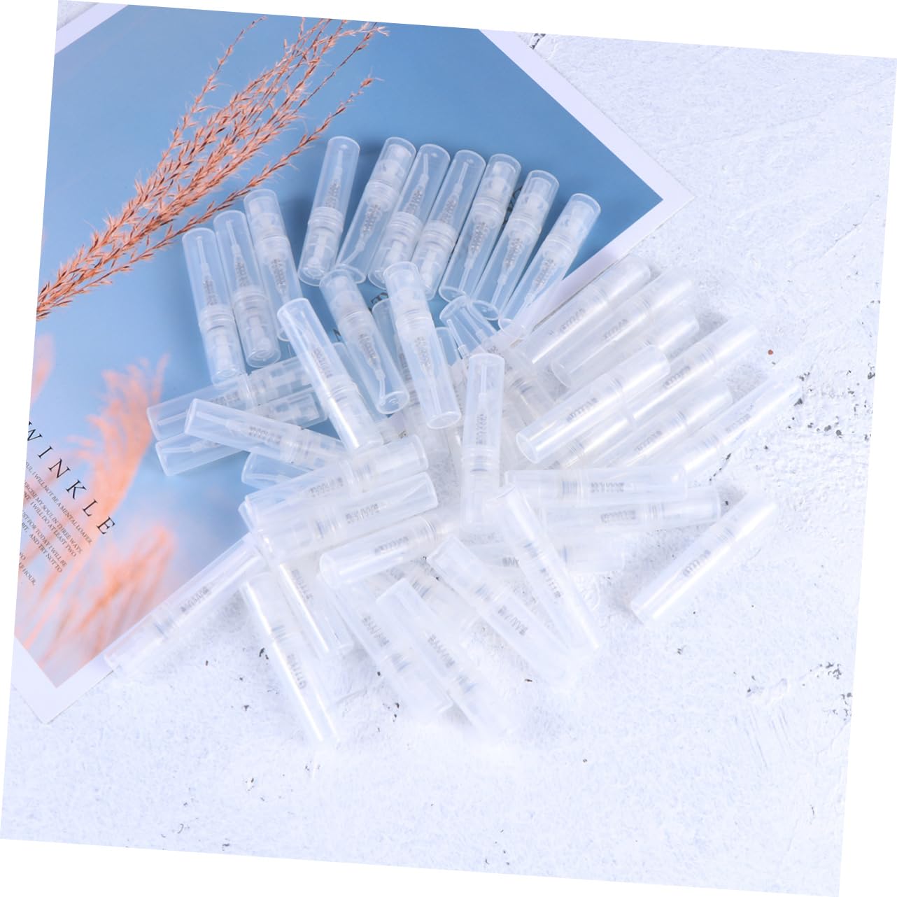 FRCOLOR 60stücke Nachfüllbare Parfümsprühflasche Tragbarer Mini-parfümflakon Sprühflasche aus Kunststoff Kosmetikbehälter für Reisen Geeignet für Ätherische Öle Duftstoffe und Verschiedene