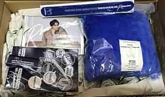 AAA - 與真司郎 プレミアムグッズ ペンライト スタンド付き Amazon.co.jp: 與真司郎 AAA SHINJIRO ATAE ARENA TOUR -THIS IS