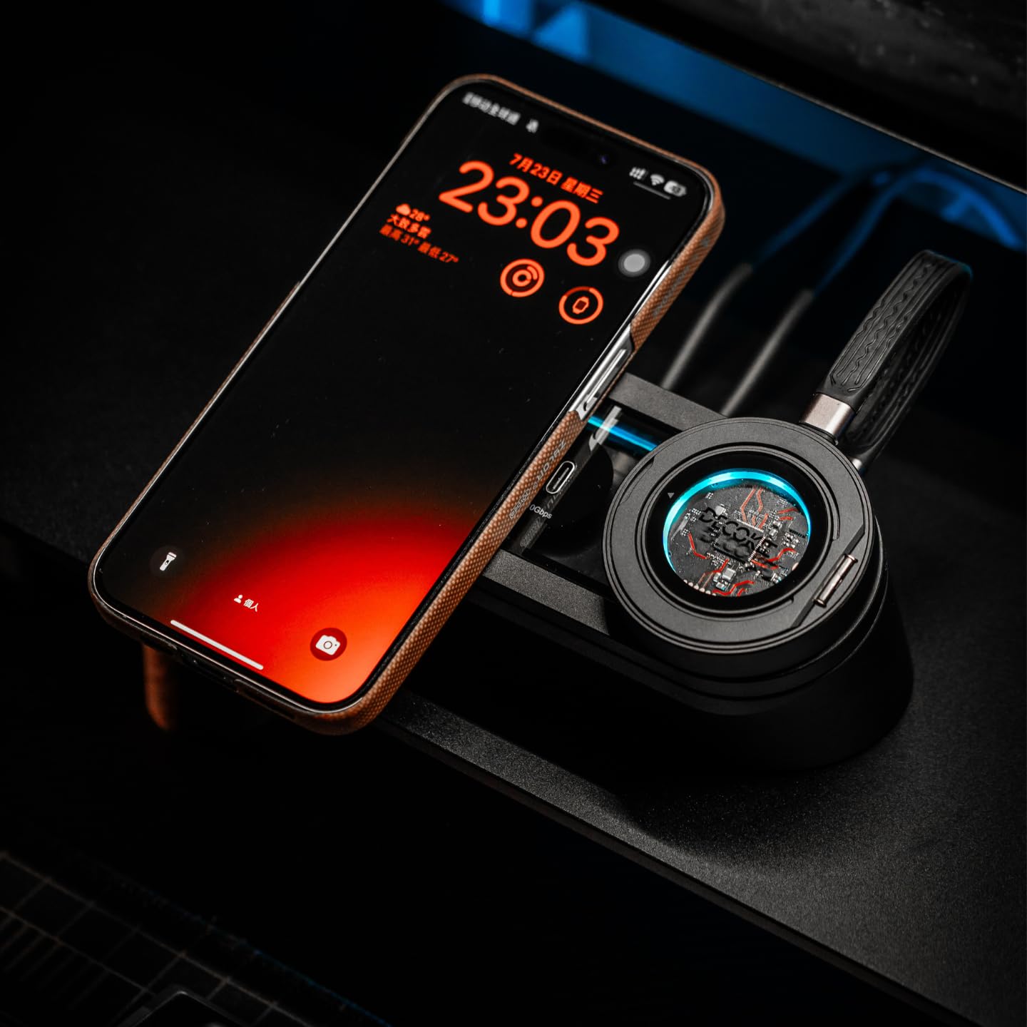 DK-STATION2本体（DK-DISK2＋DK-HUB2）｜容量512GB Amazon.com: DECOKEE DK-STATION2 Magnetic SSD Enclosure Hub Bundle