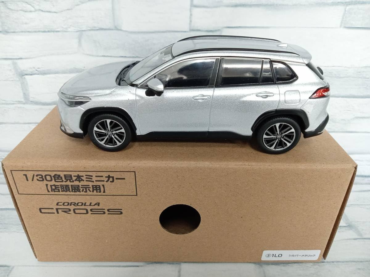 Amazon | カラーサンプルミニカー 1/30 ミニカー COROLLA CROSS