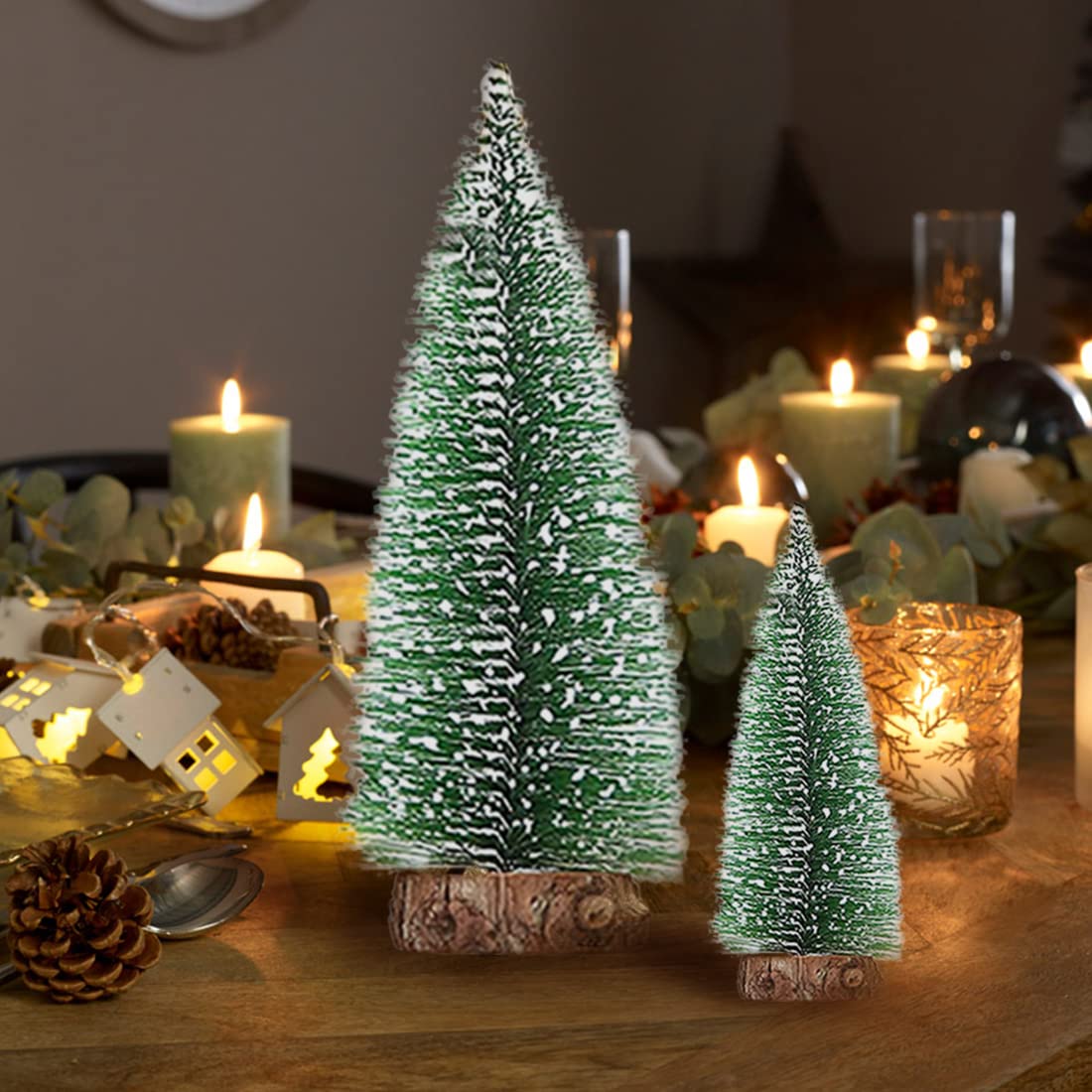 YEAPEAK 9pcs Mini Albero di Natale Verde, 10/15/20 Cm Albero di Natale, Mini Albero di Abete con Effetto Neve, Albero di Natale con Base in Legno, per Decorazioni Natale, Decorare Tavolo, Vetrina