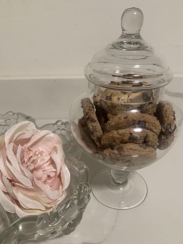 Review Image by alma archer