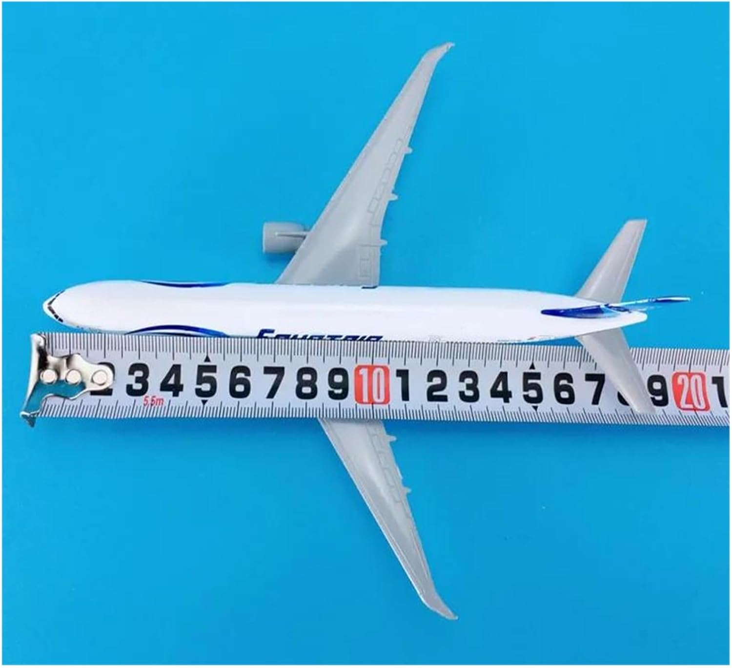 Miniature Scale 1 400 for B777-300er Alloy Die-cast Airplane Model Static Simulation with Wheels Flying Toy Game Kits