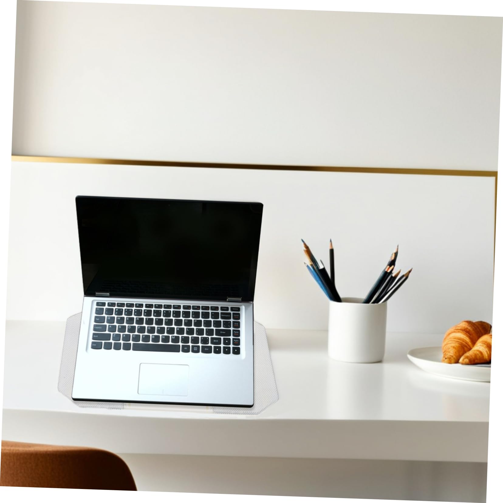 HOMSFOU Pad Raffreddamento Regolabile per Laptop con Ventole Silenziose e Porte USB Ergonomico per Notebook Gaming Design Portatile e per Lavoro e