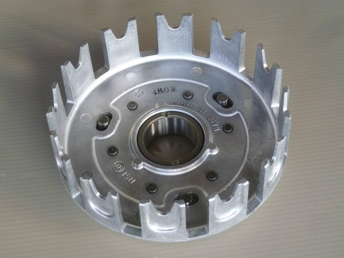 ゼファーχ 純正 クラッチハウジング ゼファー400純正クラッチ