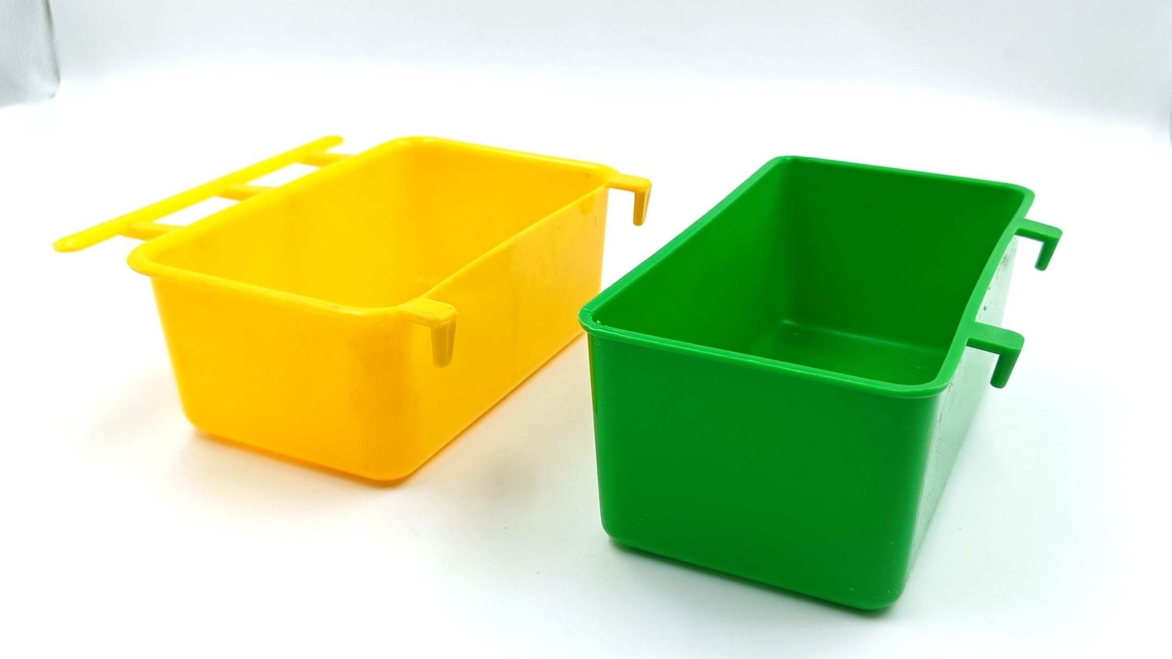 Double Delight: Feeder & Water Cup Set for Medium/Large Birds (Budgies, Lovebirds, Cockatiels, Pigeons) Random Colour (B0D3B1HFM1) Amazon Price History, Amazon Price Tracker