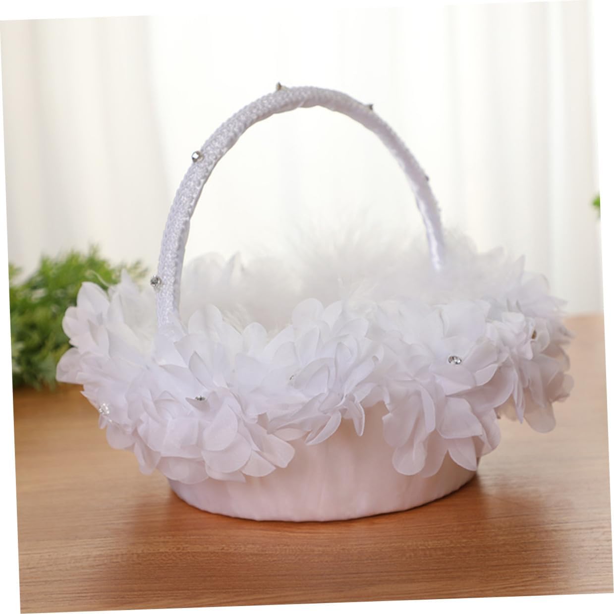 HOMSFOU Wedding Flower Girl Basket with Lace Floral Design, White Wedding Ceremony Basket with Handle, Party Supplies for Flower Girl and Confetti,