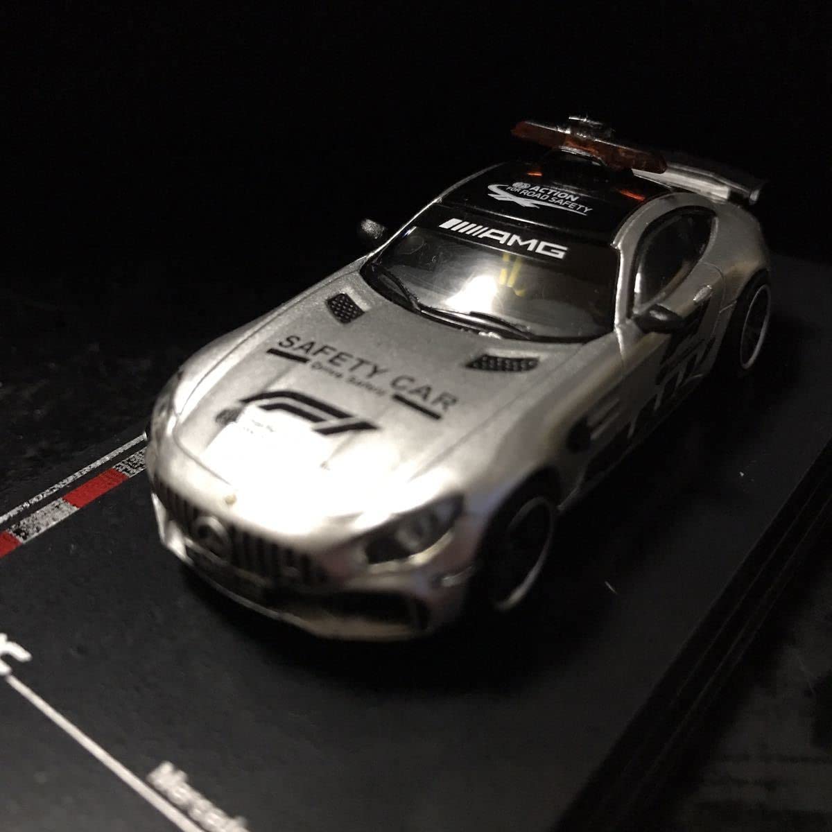 Amazon | ターマック 1/64 メルセデス AMG GTR F1 セーフティ