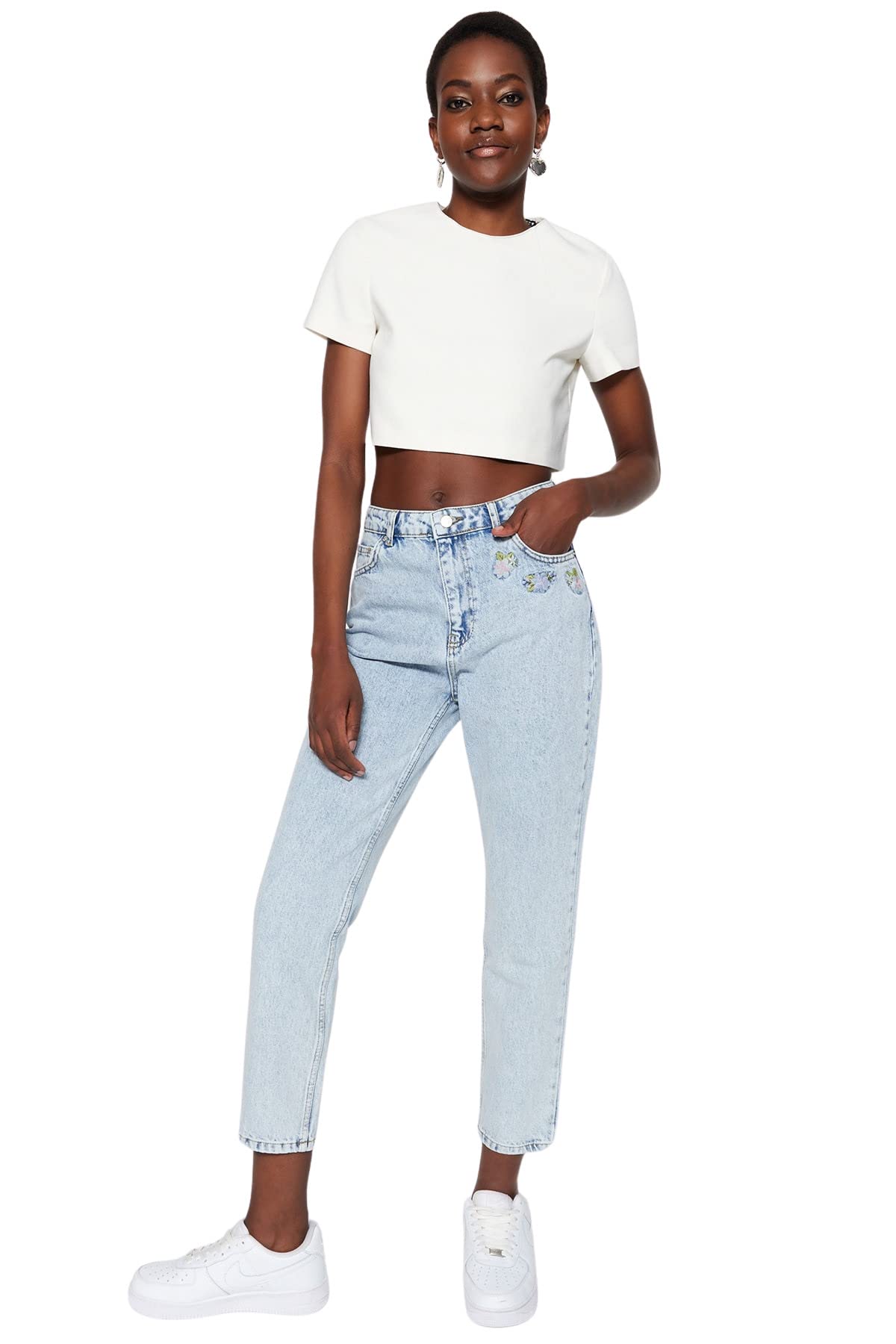 Trendyol Damen Hellblau Man High Waist Mom Jeans, Light Blue, 38