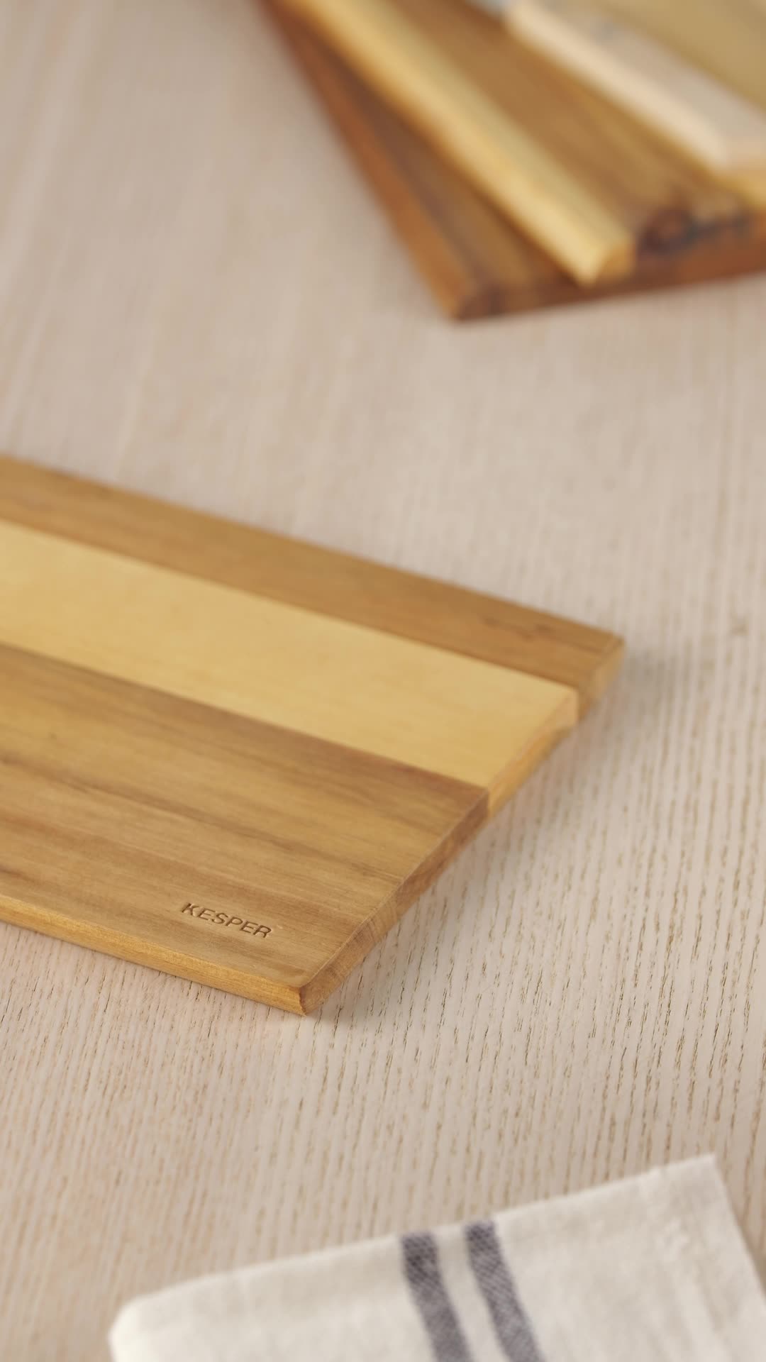 3 x 3 plateaux repas en bois d'acacia Planche à petit-déjeuner Kesper # 23403