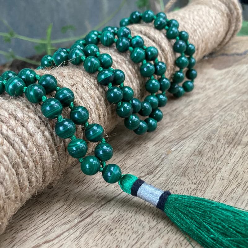 Natürliche AAA-grüne Malachit-Japa-Mala-Halskette, Gebets-Mala-Perlen, 108 Kyanit-Edelstein-Mala, buddhistische Mala, handgeknüpfte 8 mm Mala
