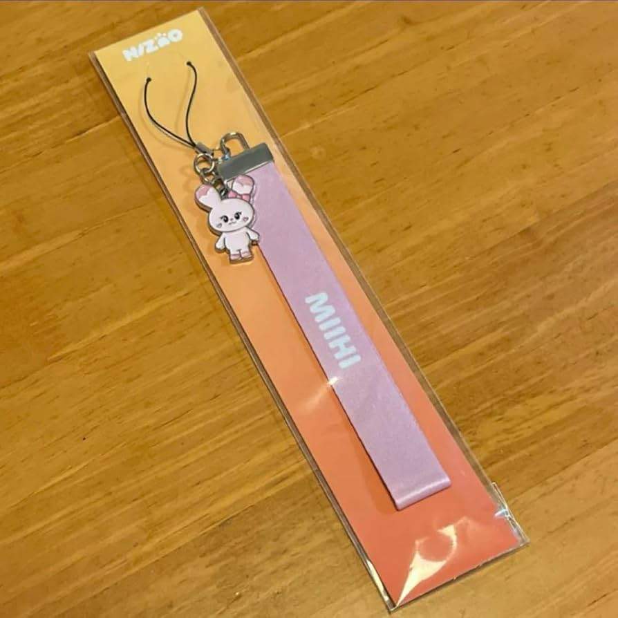 NiziU ペンライト ピョンピョン ミイヒ Amazon.co.jp: niziu ミイヒ NIZOO ペンライトストラップ ストラップ