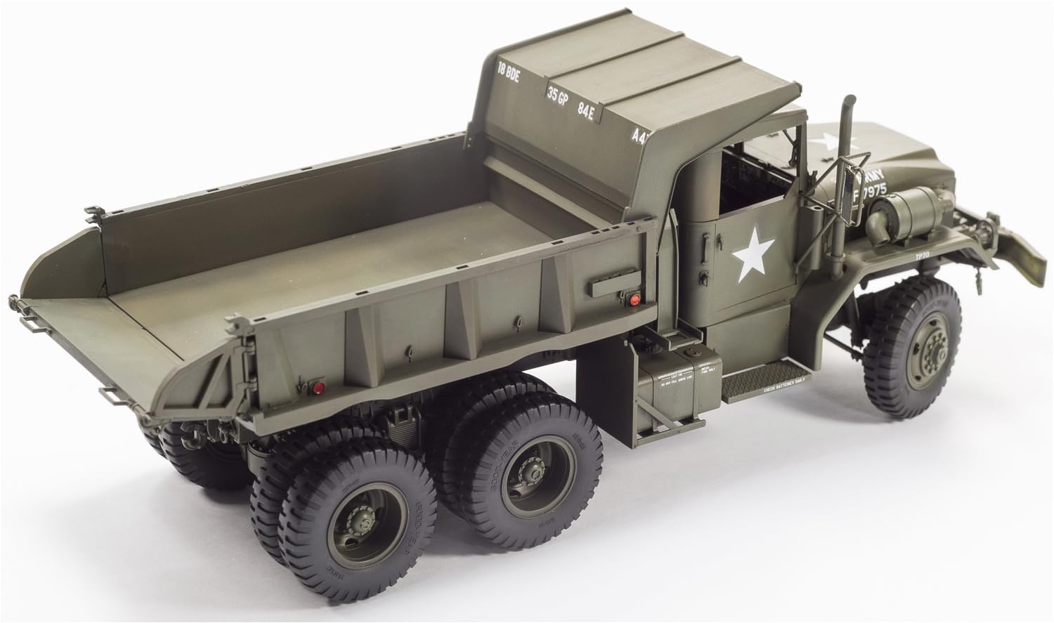Amazon.com: AFV Club 1/35 US M51-A2 5 Ton Dump Truck AF35322