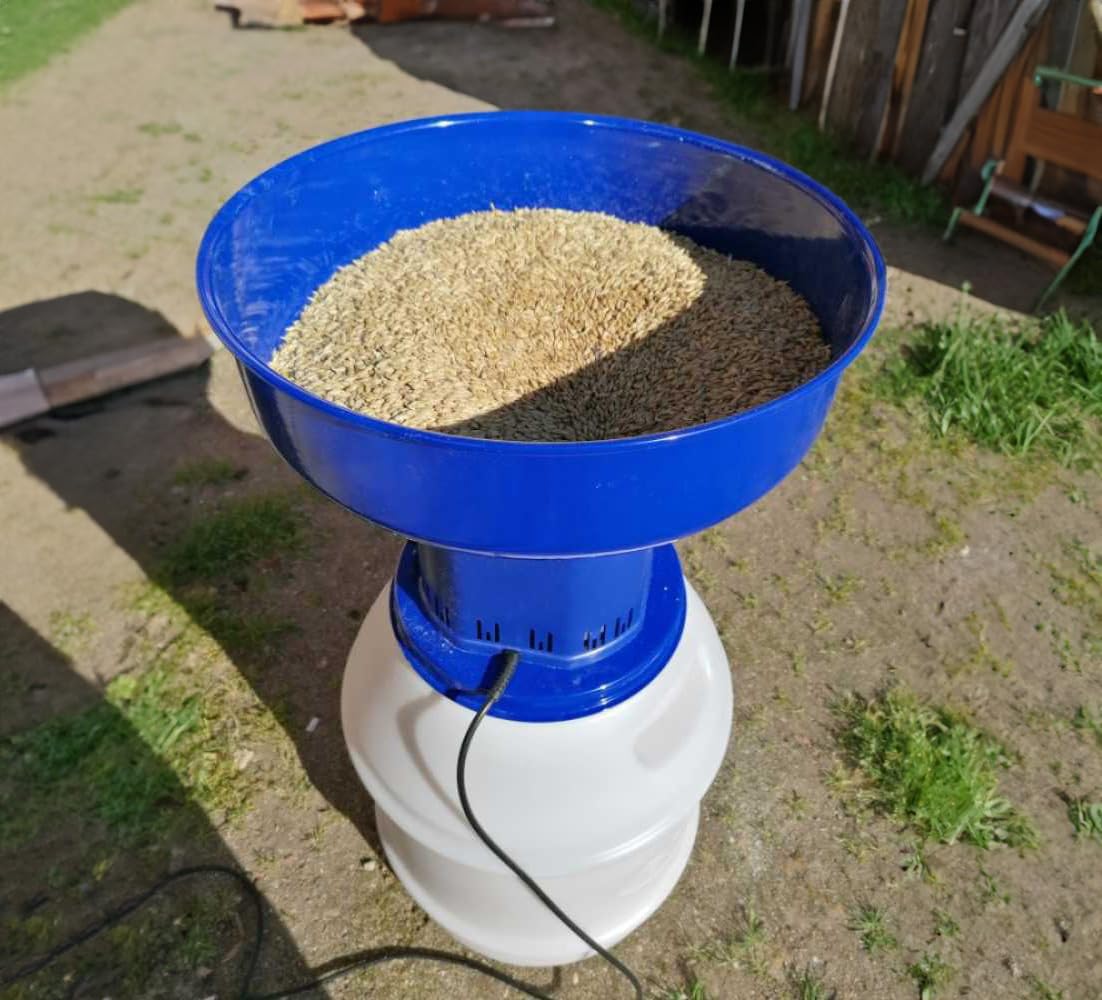 AMA Elettromulino Magico EMC50 per Uso Zootecnico - Motore Elettrico 1,6 HP, capacità 50 L, Macinatura Cereali 30-210 kg/h, Made in Italy