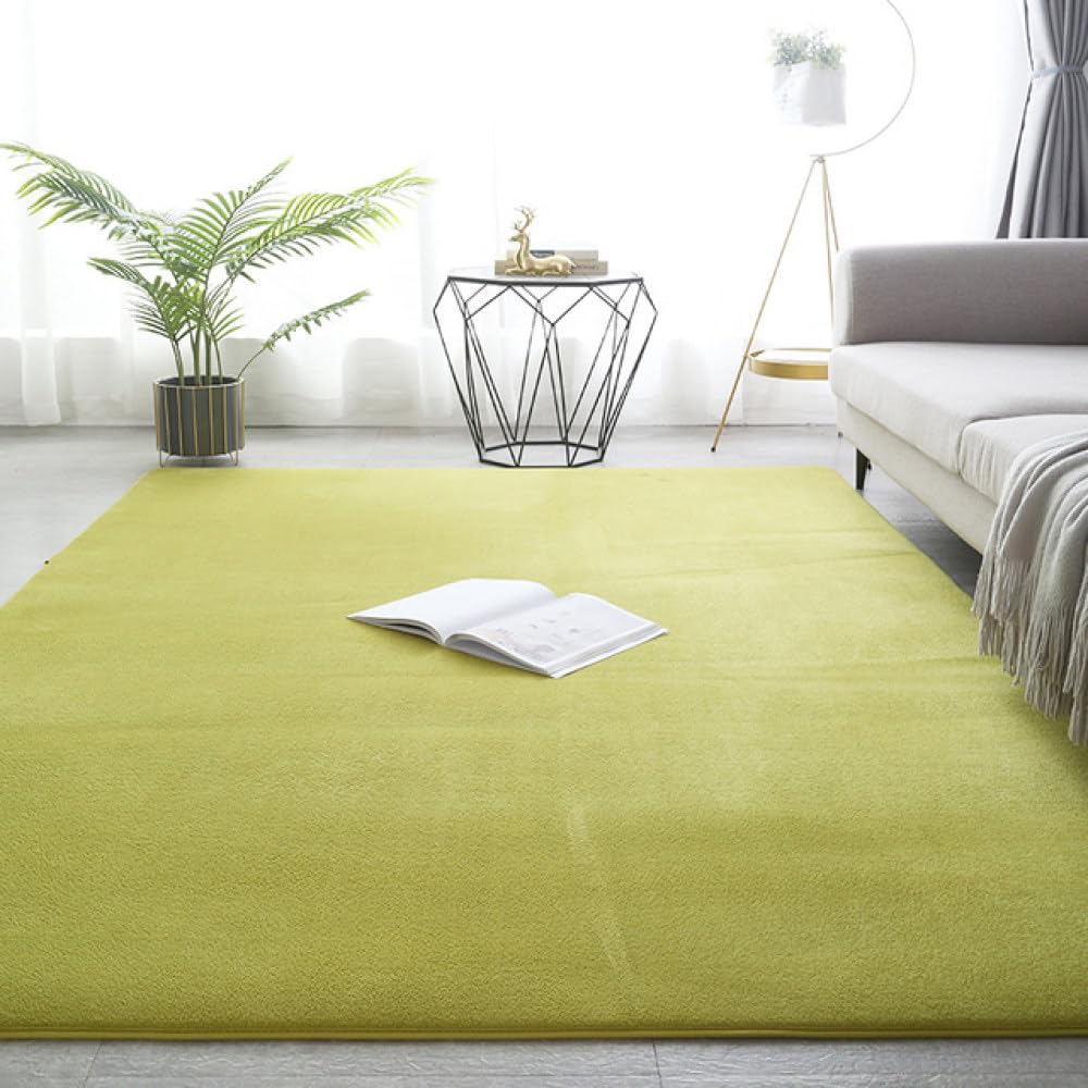 Tapis de yoga vert herbe en polaire pour coin détente de fenêtre