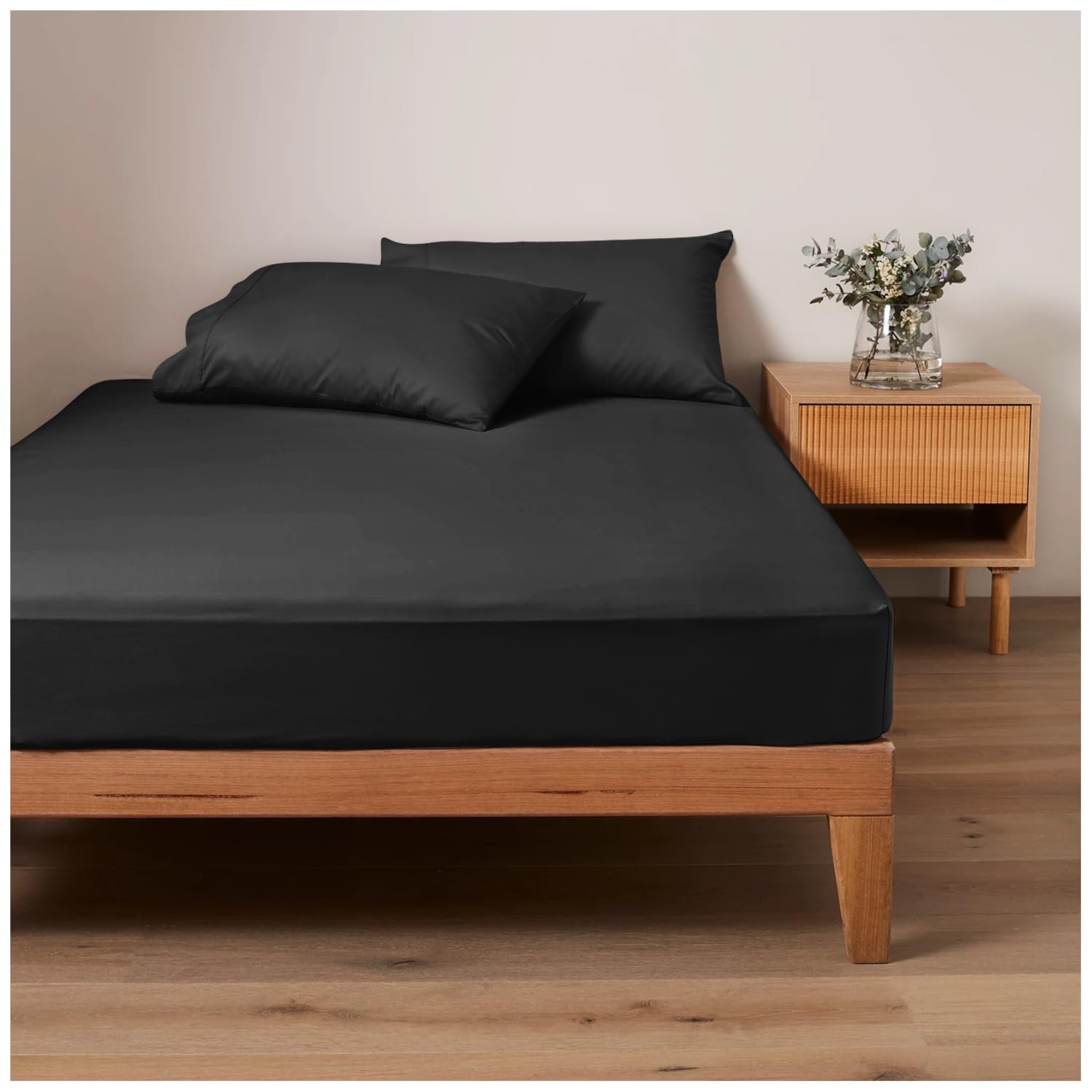Gc Gaveno Cavailia Black Plain Small Double Fitted Sheet,Solid Anti Allergy Bedding Bed Sheets, Washable Polycotton 4Ft Fitted Sheets