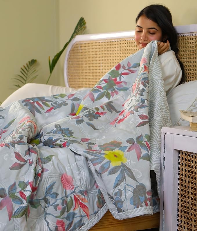 Image of MITUL AC Comforter for Double Bed Or Single Bed Ultrasoft AllSeason Polyster Dohar Duvet Light Wight (RED Flower Design, Double Bed)