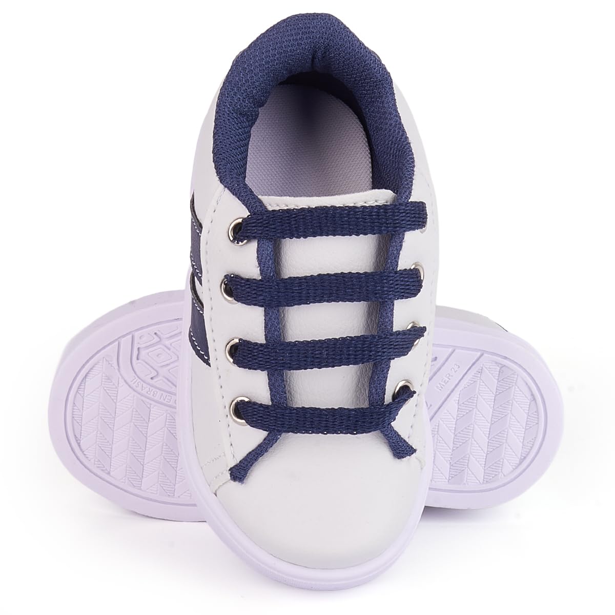 Tênis Infantil Casual Antiderrapante Couro Sintético Cadarço Marrom e Branco em promoção! Veja a oferta e mais achadinhos de Tênis Infantis 8 Hoje é o melhor dia para comprar Tênis Infantil Casual Antiderrapante Couro Sintético Cadarço Marrom e Branco com aquele preço maroto! Promoção! Aproveite a oferta! 8