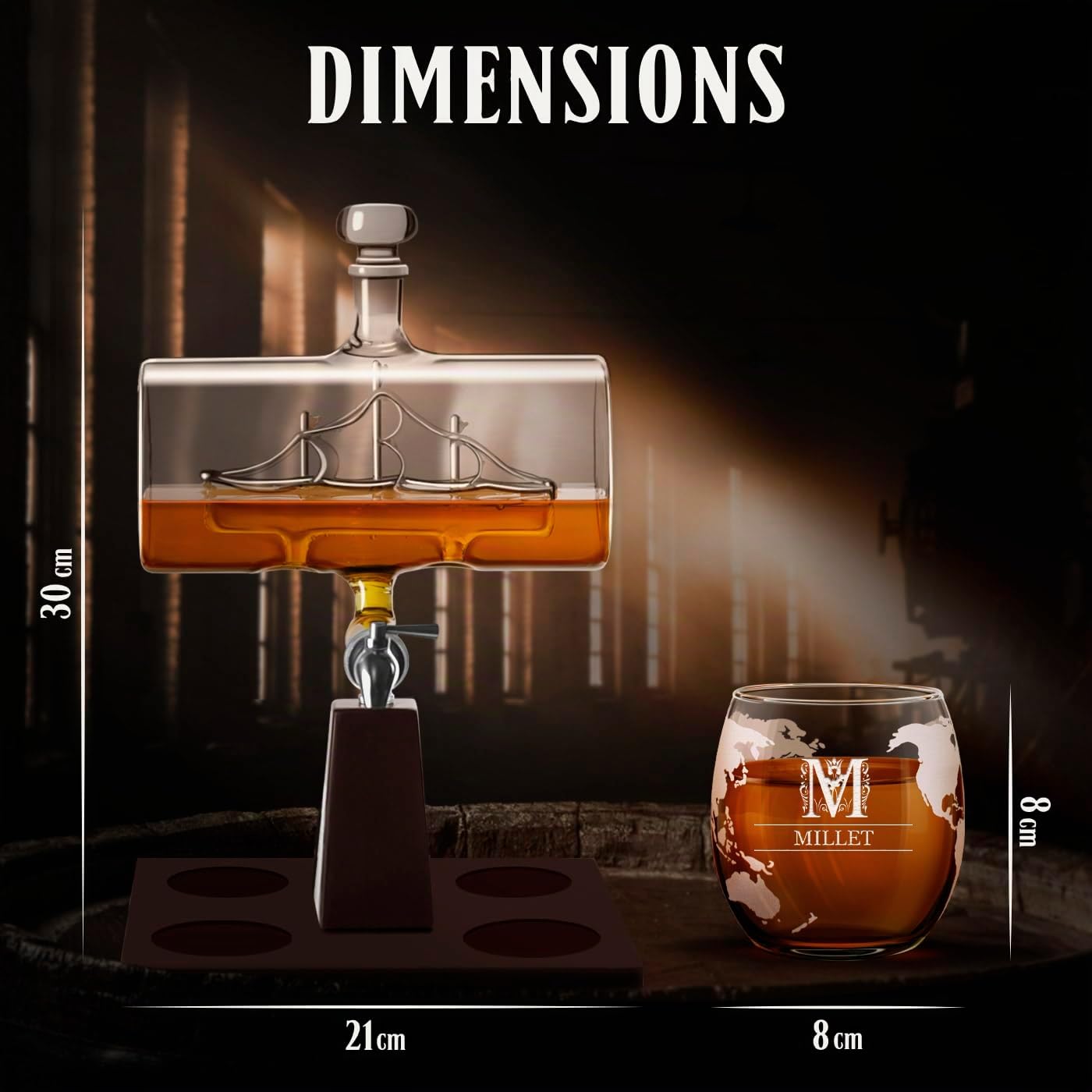 Maverton Ensemble de Carafe a Whisky et 4 Verres à Whisky Gravés - 1000 ML Original Carafe en verre - Idee Cadeau homme personnalisé - Cadeau anniversaire homme - Lettre