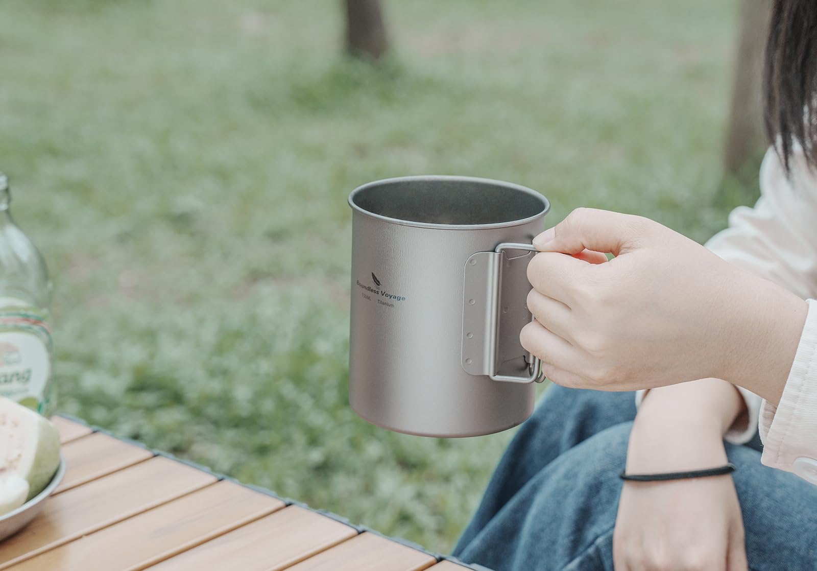 iBasingo Ti3037D - Taza de camping de titanio con tapa y asa plegable de 750 ml