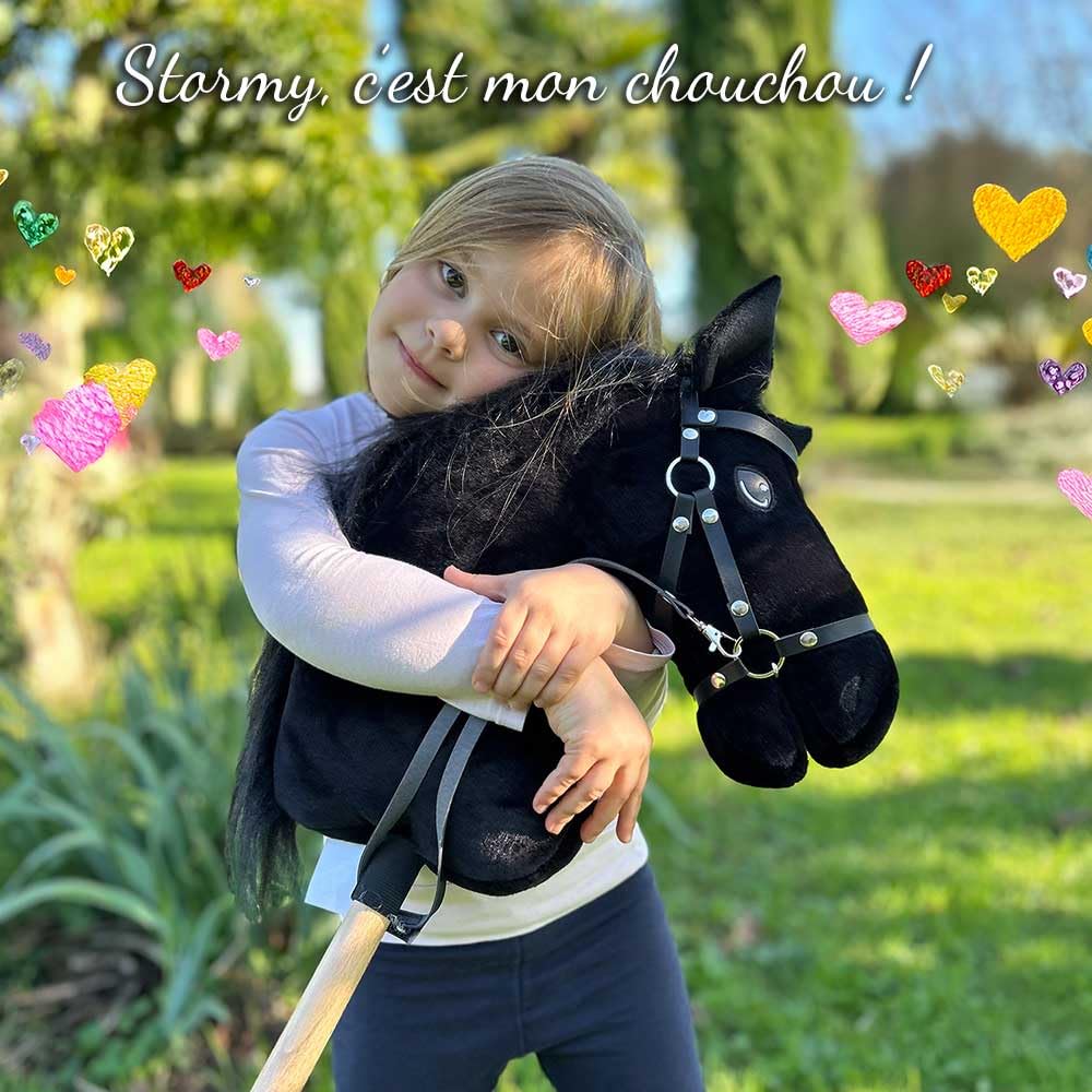 Hobby Horse Land Hobby Horse Size A3 Parent (negro, halter negro, cordón y gorro blanco)