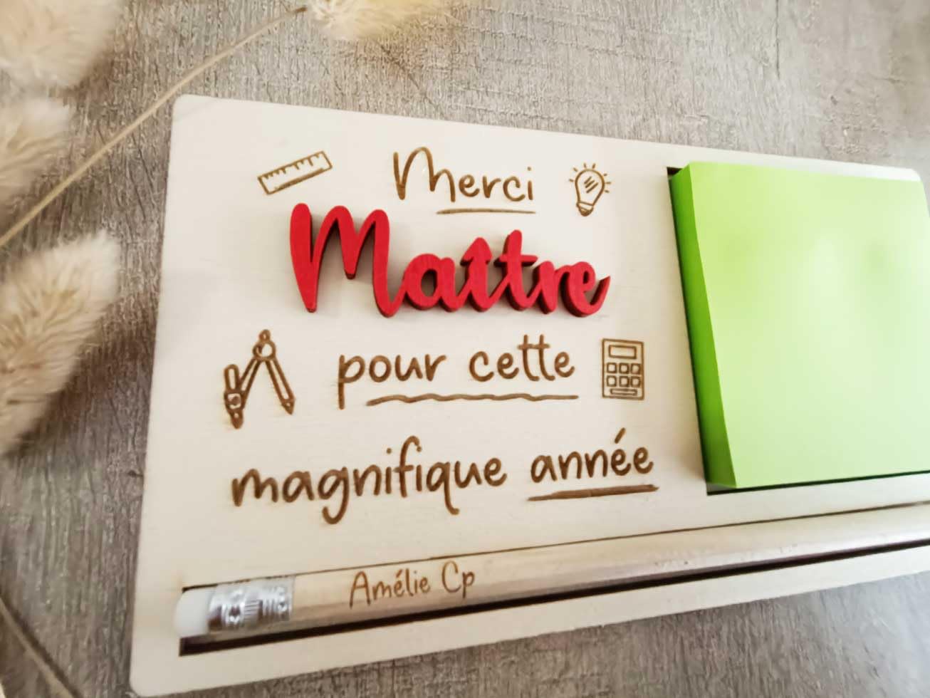 Support à bloc repositionnables en bois gravé Maîtresse ATSEM Maître Nounou cadeau personnalisé