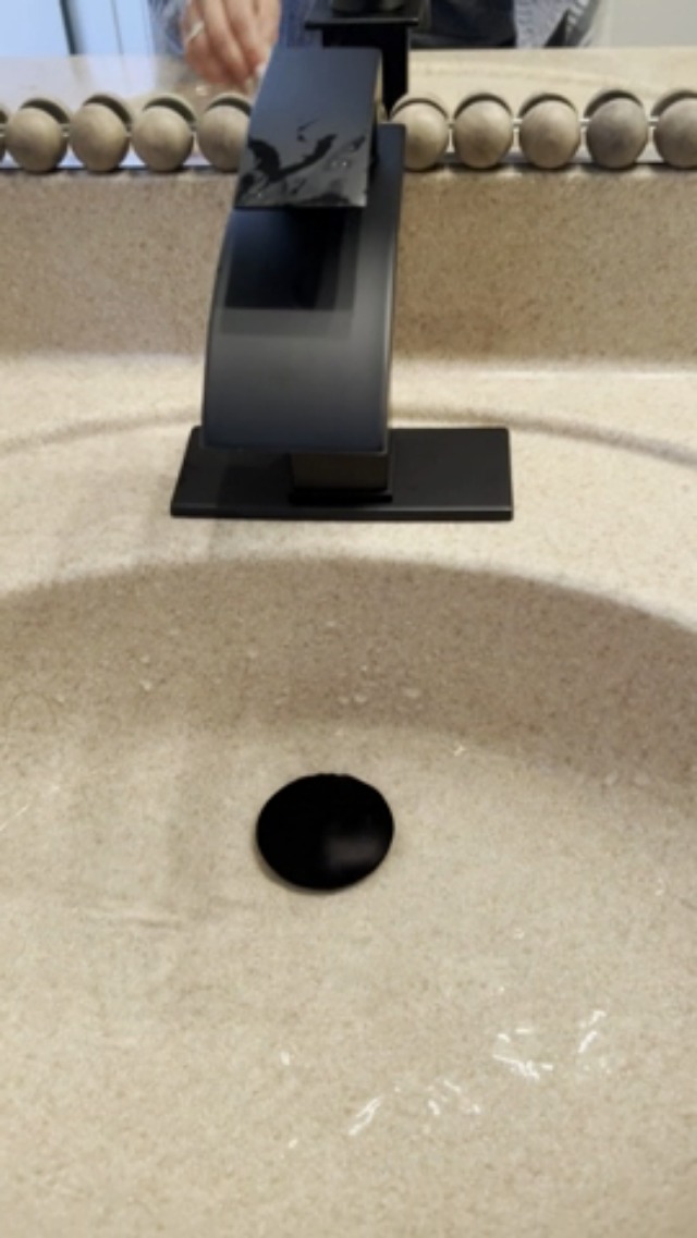 Waterfall bathroon sink faucet single handle on Amazon Live